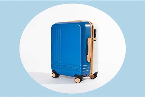 Save up to 40 Percent on Fully Customizable Luggage During Roam’s Summer Sale