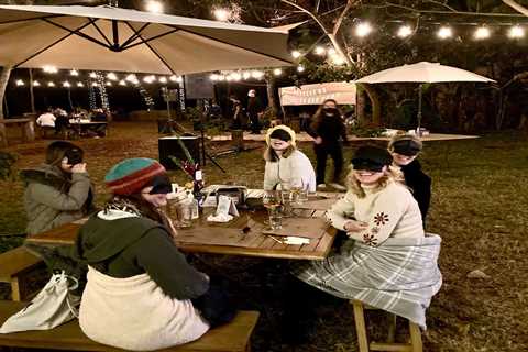 Dining in the Dark Experience: A Unique Blindfolded Dining Adventure