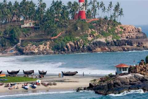 Kerala's Lighthouse Beach: A Guide for Expert Travelers