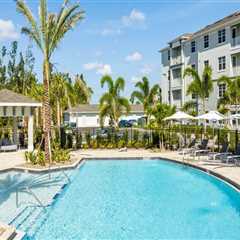 Exploring Budget-Friendly Accommodations in Lee County, Florida