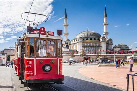 Exploring Istanbul on a Budget