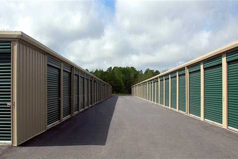 Maximizing Space: How Self-Storage Units Simplify Moving To Enterprise, AL, By Air