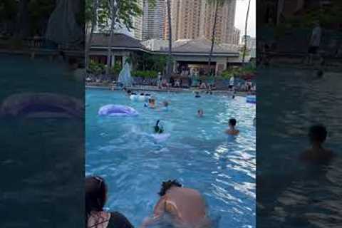 Hilton Hawaiian Village Waikiki Beach Resort Super Pool