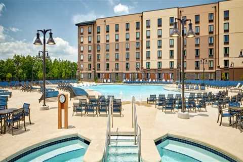 The Ultimate Guide to Accommodations with Swimming Pools and Recreational Facilities in Southern..